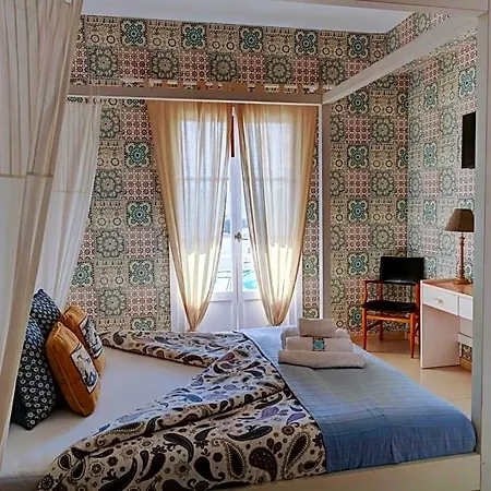 Bella Colina I Vintage 1953 Hotel 3*