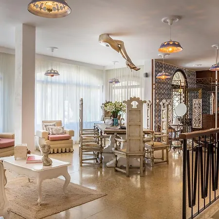 Bella Colina I Vintage 1953