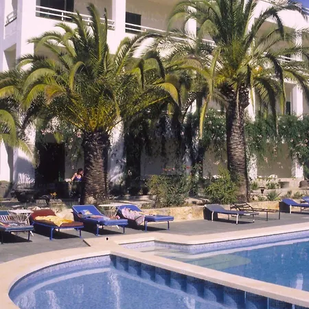 Bella Colina I Vintage 1953 Hotel