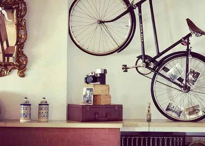 Bella Colina I Vintage 1953 מלון פגוארה