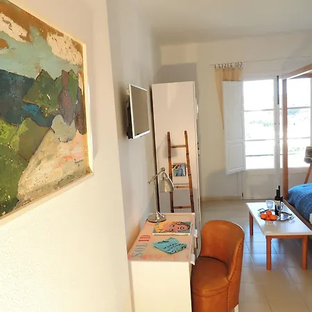 Bella Colina I Vintage 1953 Hotel