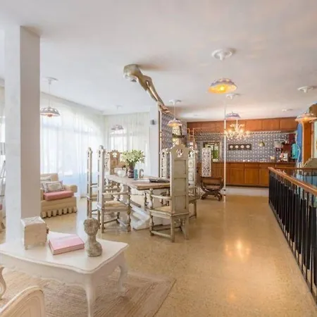 Bella Colina I Vintage 1953 Hotel Peguera