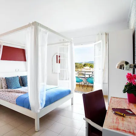 Bella Colina I Vintage 1953 Hotel